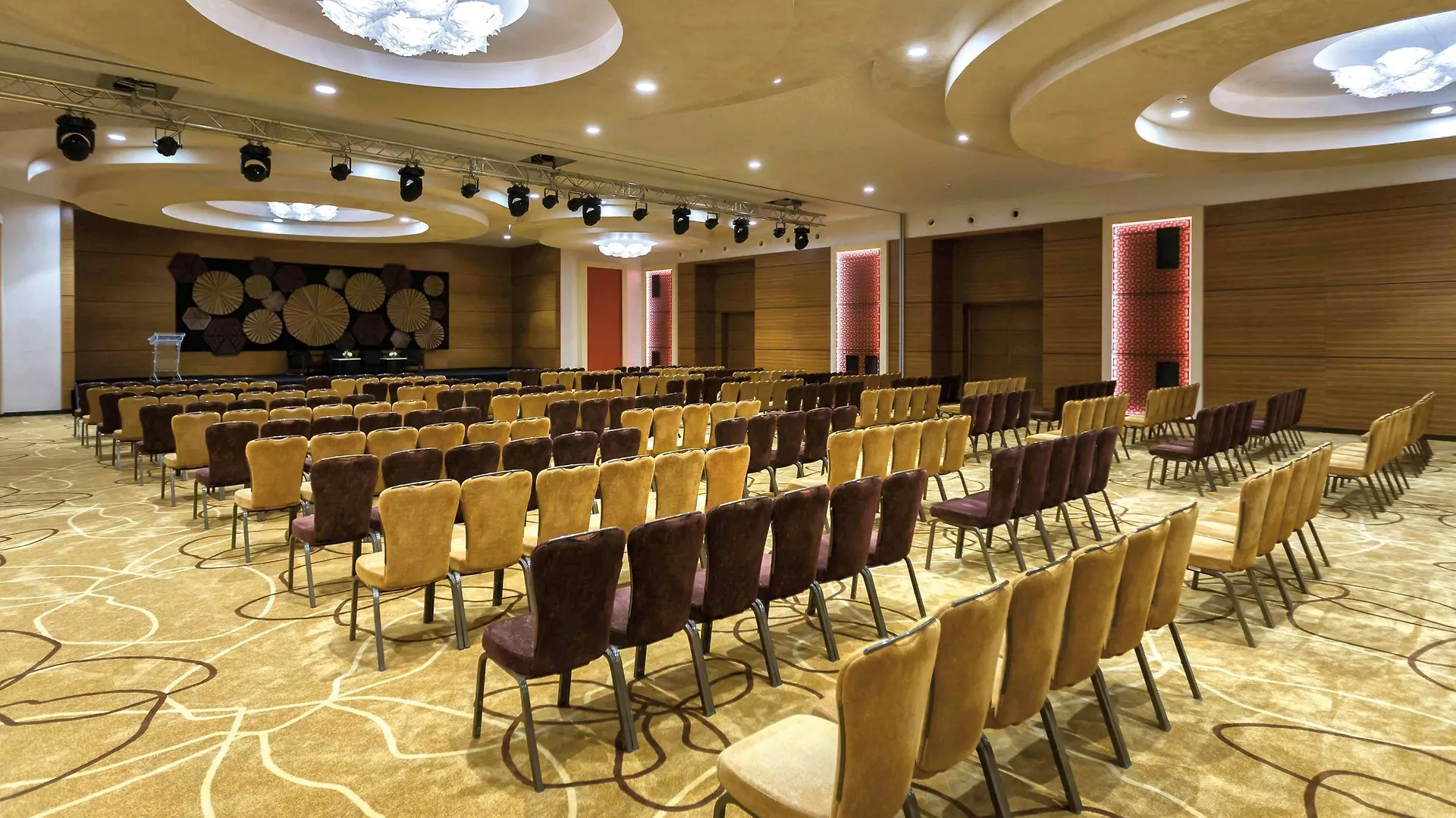 Moevenpick Hotel Du Lac Τύνιδα